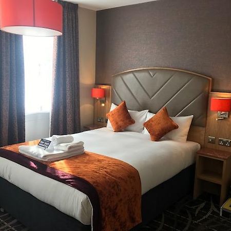 The Crown Hotel Wetherspoon Біґґлсуейд Екстер'єр фото