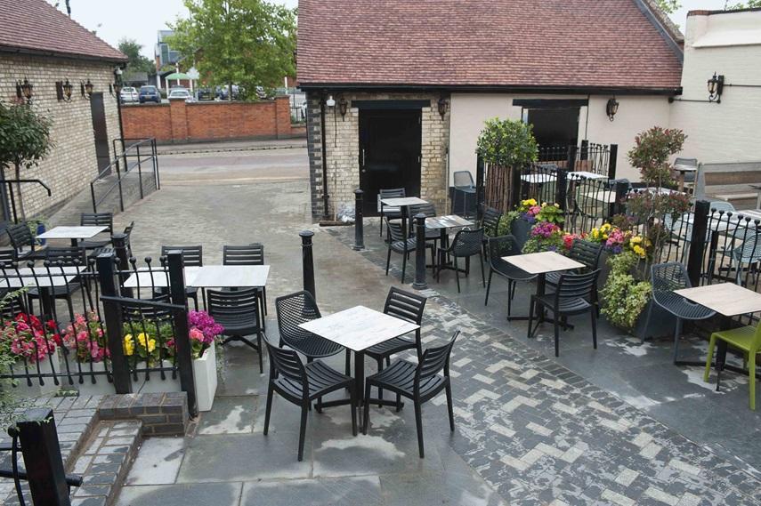 The Crown Hotel Wetherspoon Біґґлсуейд Екстер'єр фото
