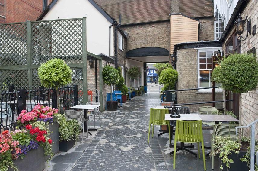 The Crown Hotel Wetherspoon Біґґлсуейд Екстер'єр фото